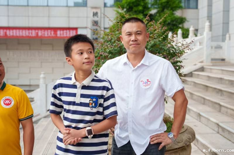 小记者朱紫菡:感恩与成长